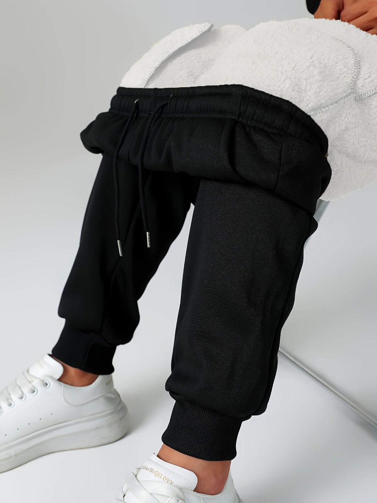 Cozy Cuffed Joggers for Women | Soft Fleece Material | Casual Loungewear