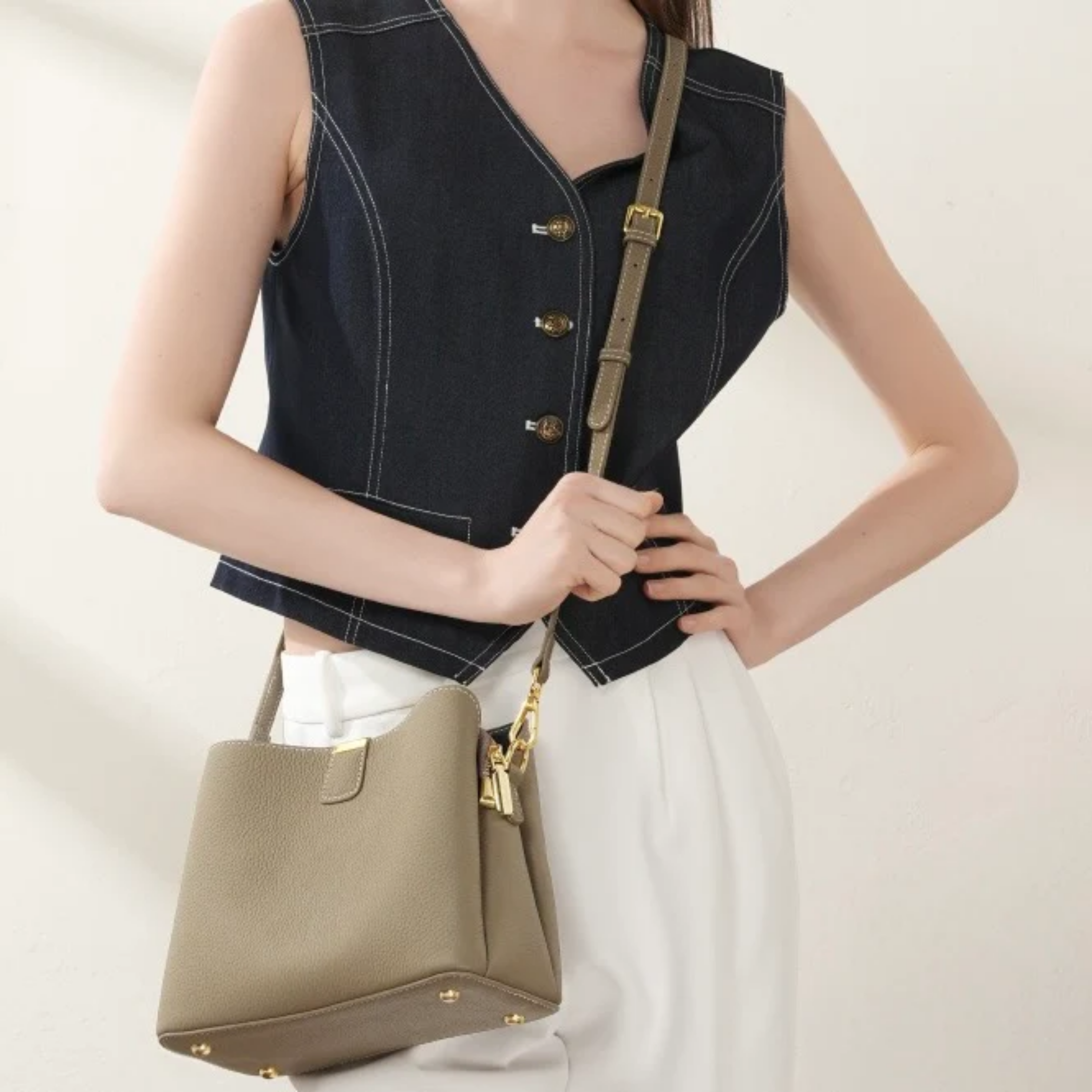Genuine Leather Bucket Handbag Women UK – Stylish Tote for Workwear, Smart Casual