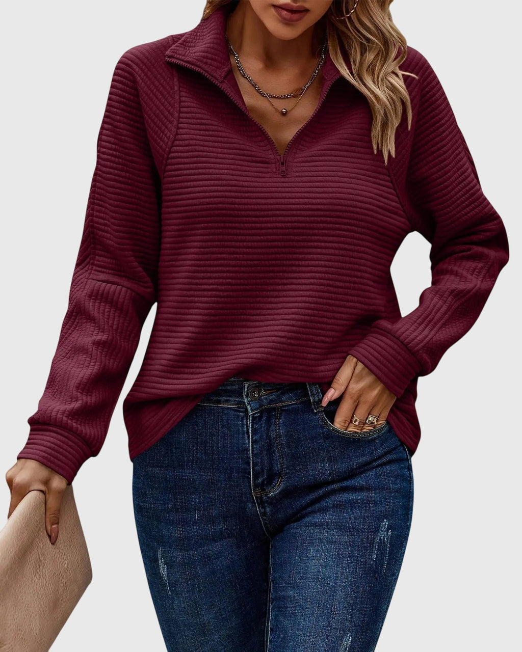 Elegant Zipper Jumper in Soft Fabric for Casual and Chic Outfits