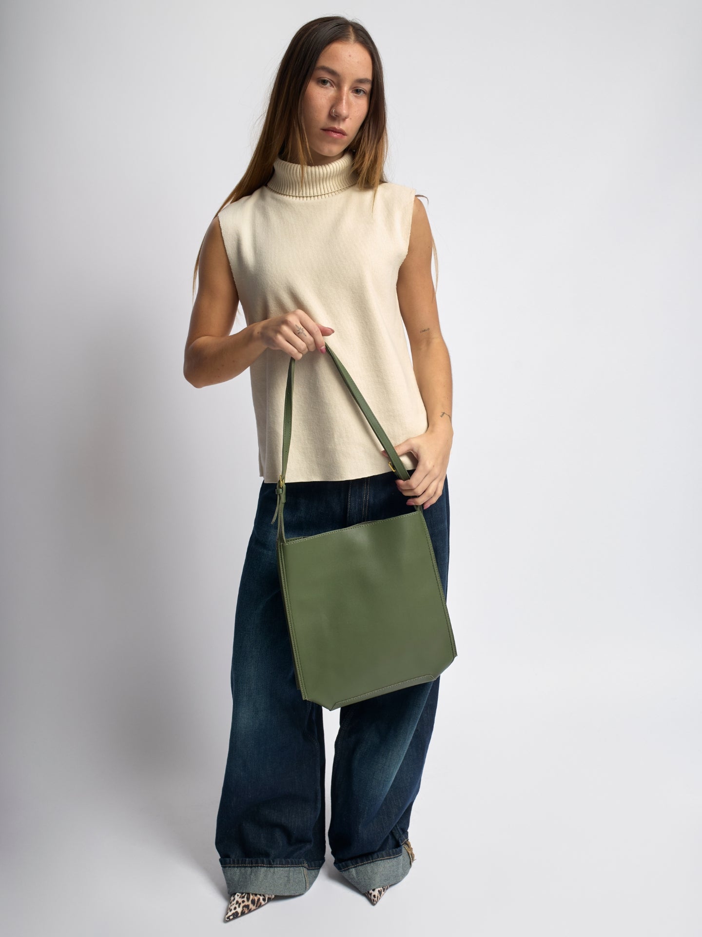 Vegan Leather Shoulder Bag Women UK – Daily Chic Design for Brunch, Smart Casual