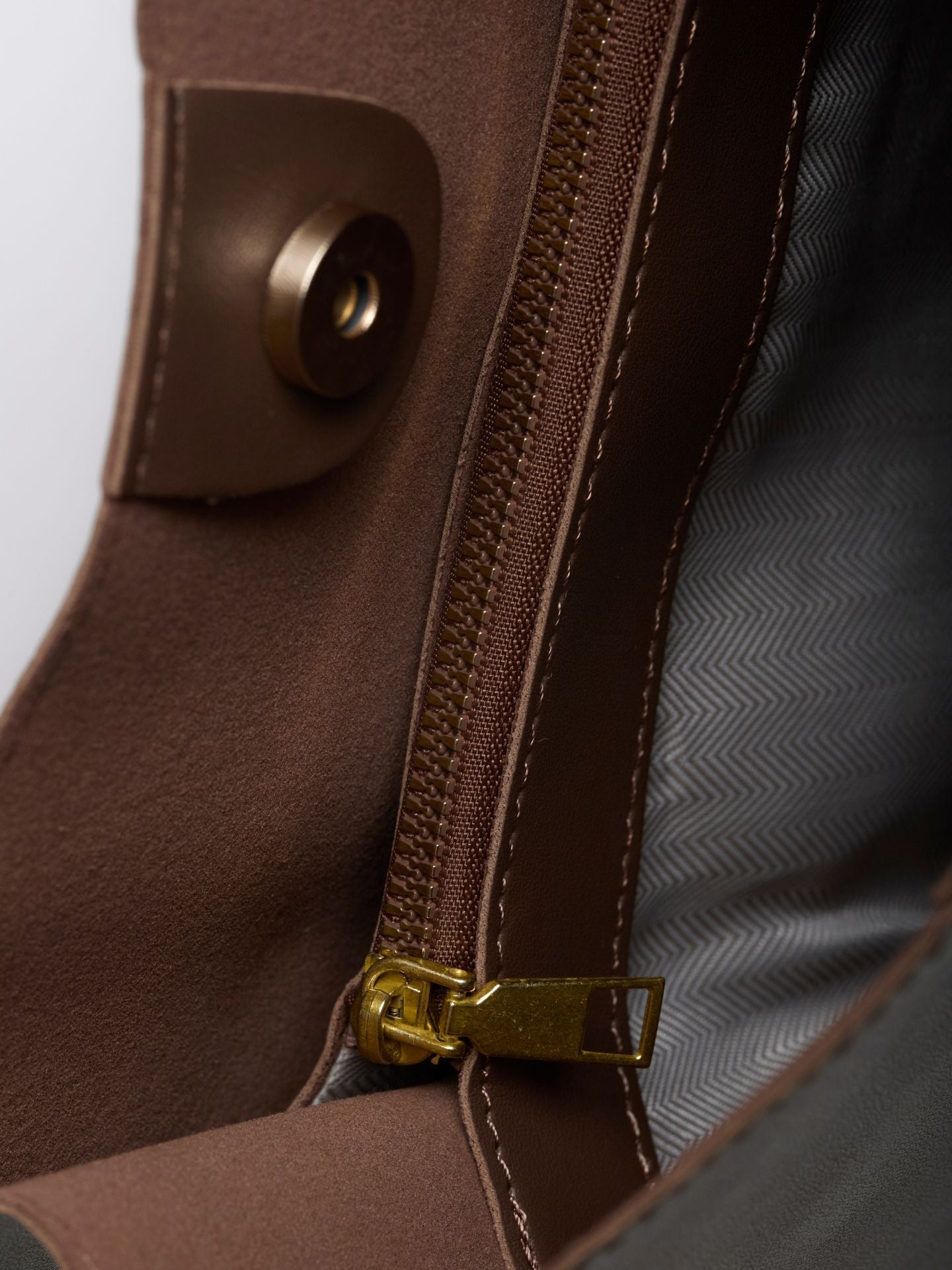 Vegan Leather Shoulder Bag Women UK – Daily Chic Design for Brunch, Smart Casual