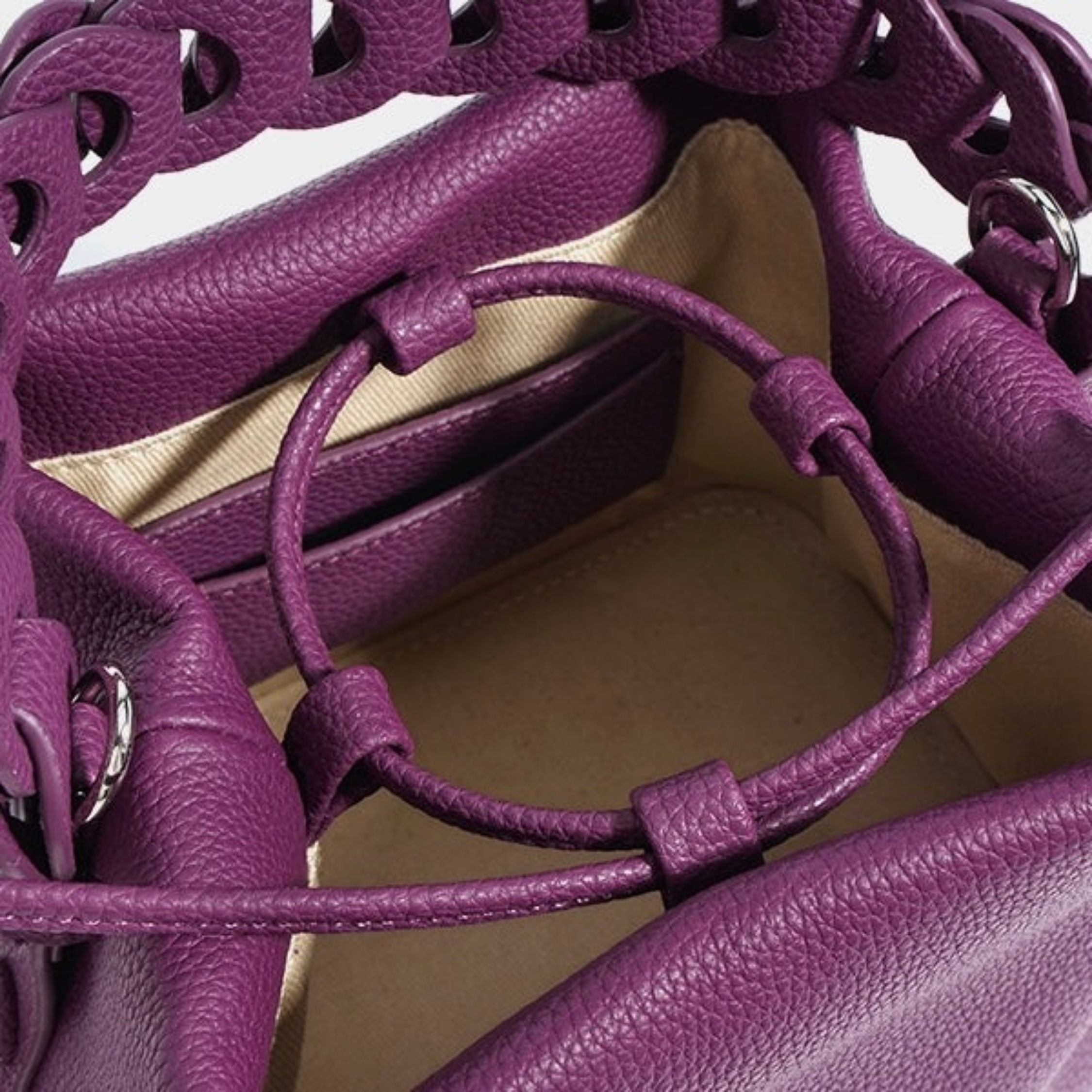 Top-Grain Leather Bucket Bag Women UK – Stylish Everyday Tote, Smart Casual Office & Holiday Wear
