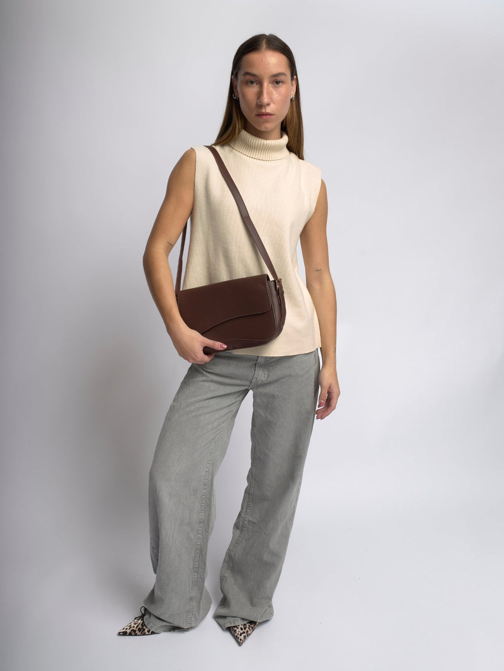 Vegan Leather Shoulder Bag Women UK – Crescent Design for Brunch, Smart Casual