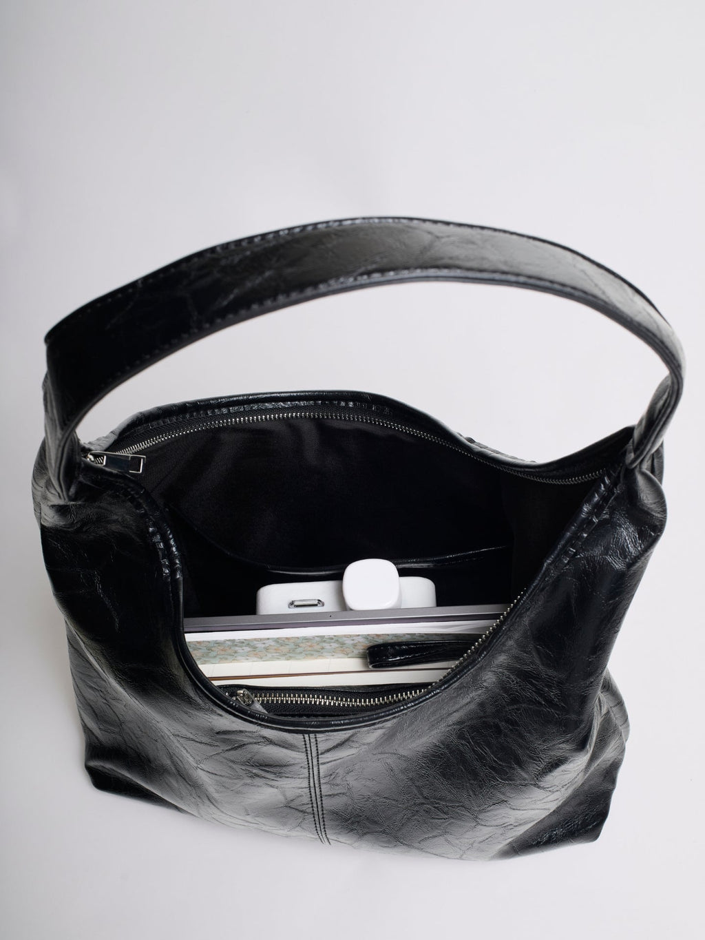 Black Distressed Vegan Leather Tote Bag Women UK – Stylish Durable Everyday Use, Smart Casual Office