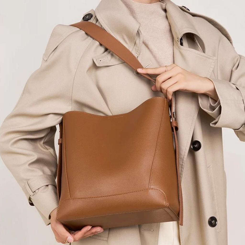 Black Leather Oversized Bucket Bag UK – Crossbody & Shoulder Style, Smart Casual Office Wear