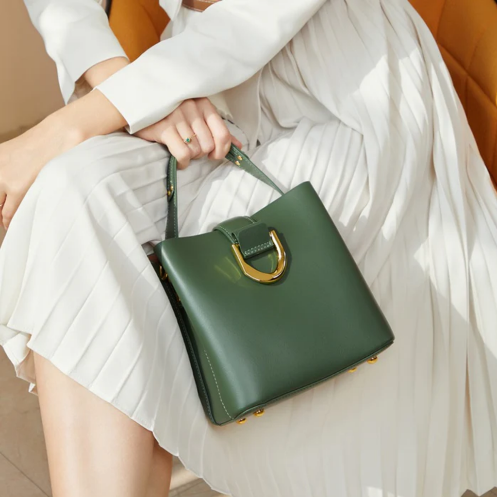 Genuine Leather Bucket Shoulder Bag Women UK – Everyday Tote for Workwear, Smart Casual