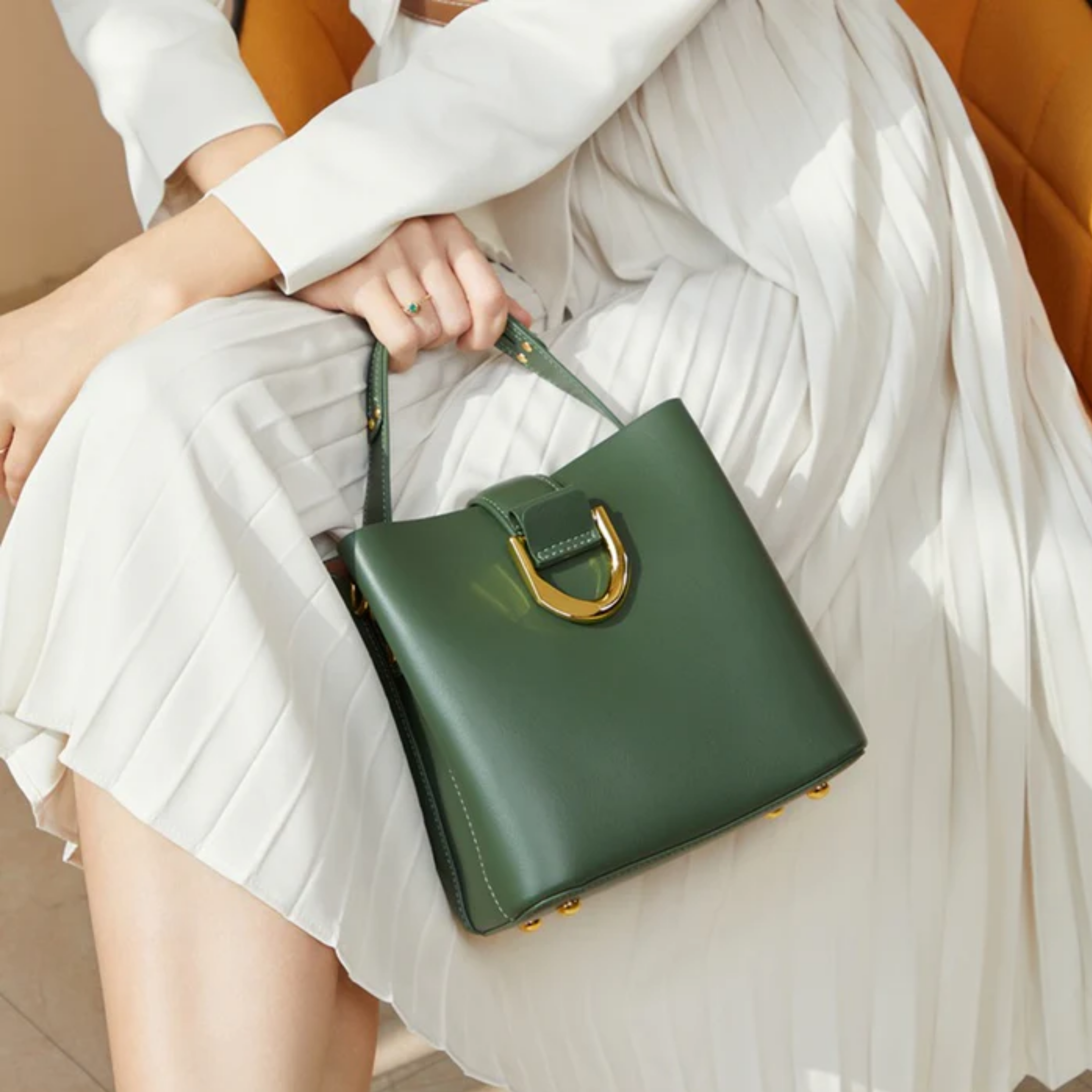 Genuine Leather Bucket Shoulder Bag Women UK – Everyday Tote for Workwear, Smart Casual