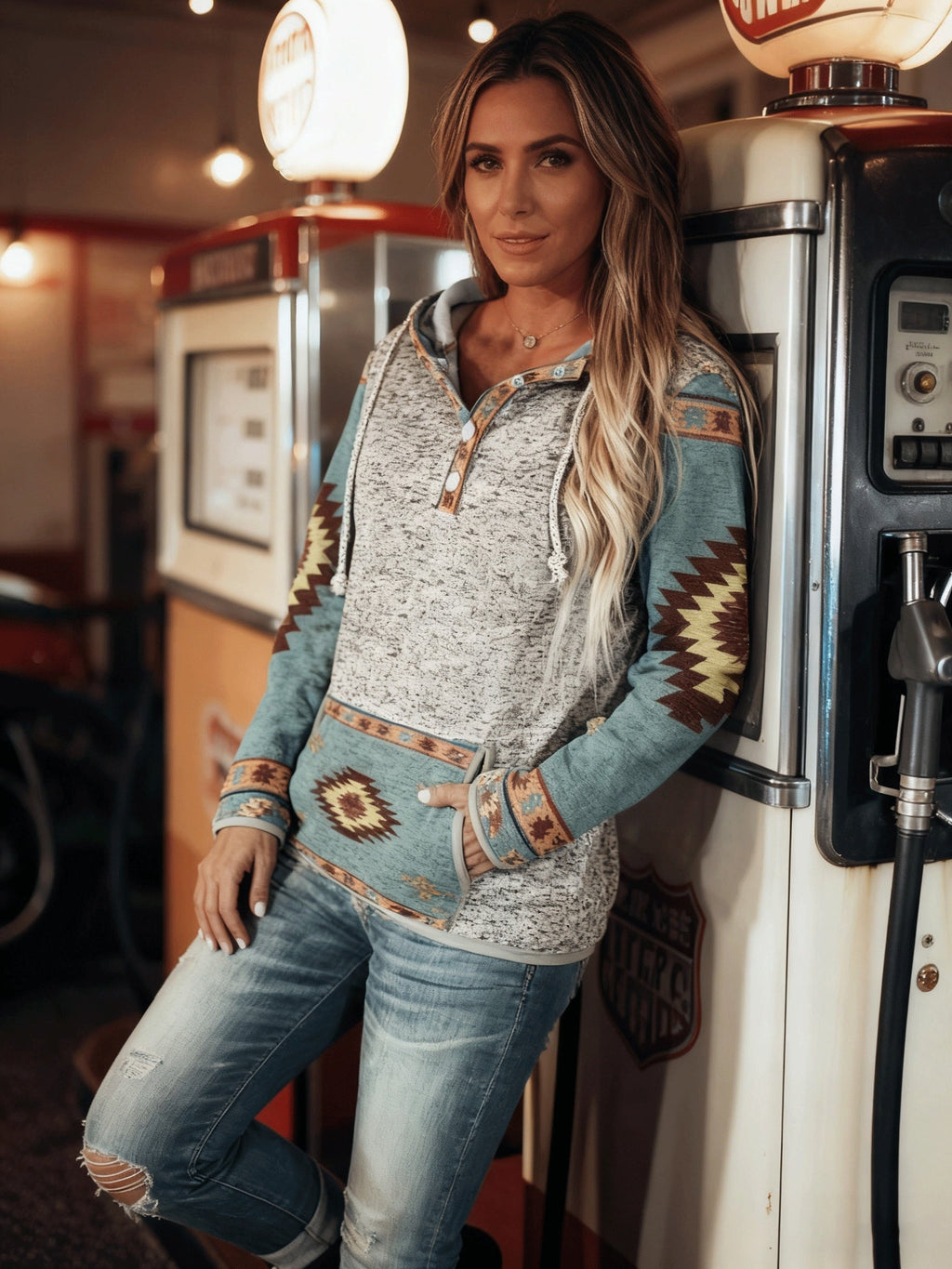 Western Hooded Sweatshirt | Cozy Cotton Blend | Casual Outdoor Wear