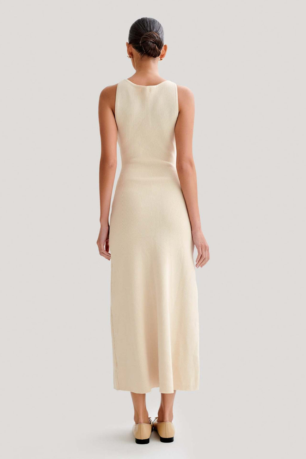 Sleeveless Ribbed Maxi Dress with Button-Down Front for Casual Outings