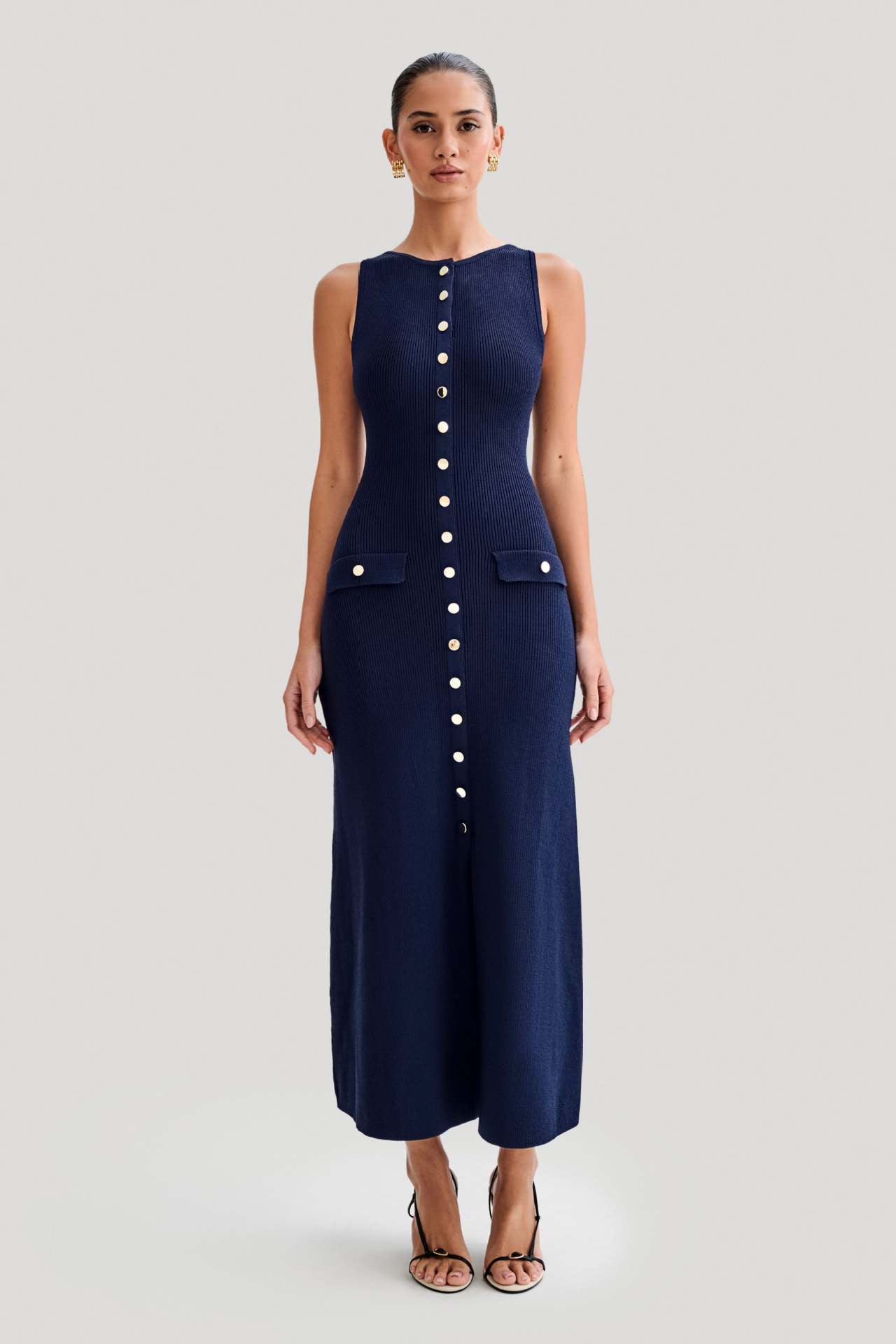 Sleeveless Ribbed Maxi Dress with Button-Down Front for Casual Outings