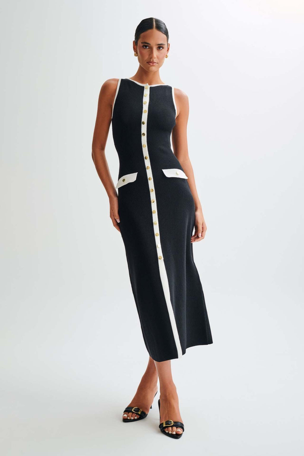 Sleeveless Ribbed Maxi Dress with Button-Down Front for Casual Outings