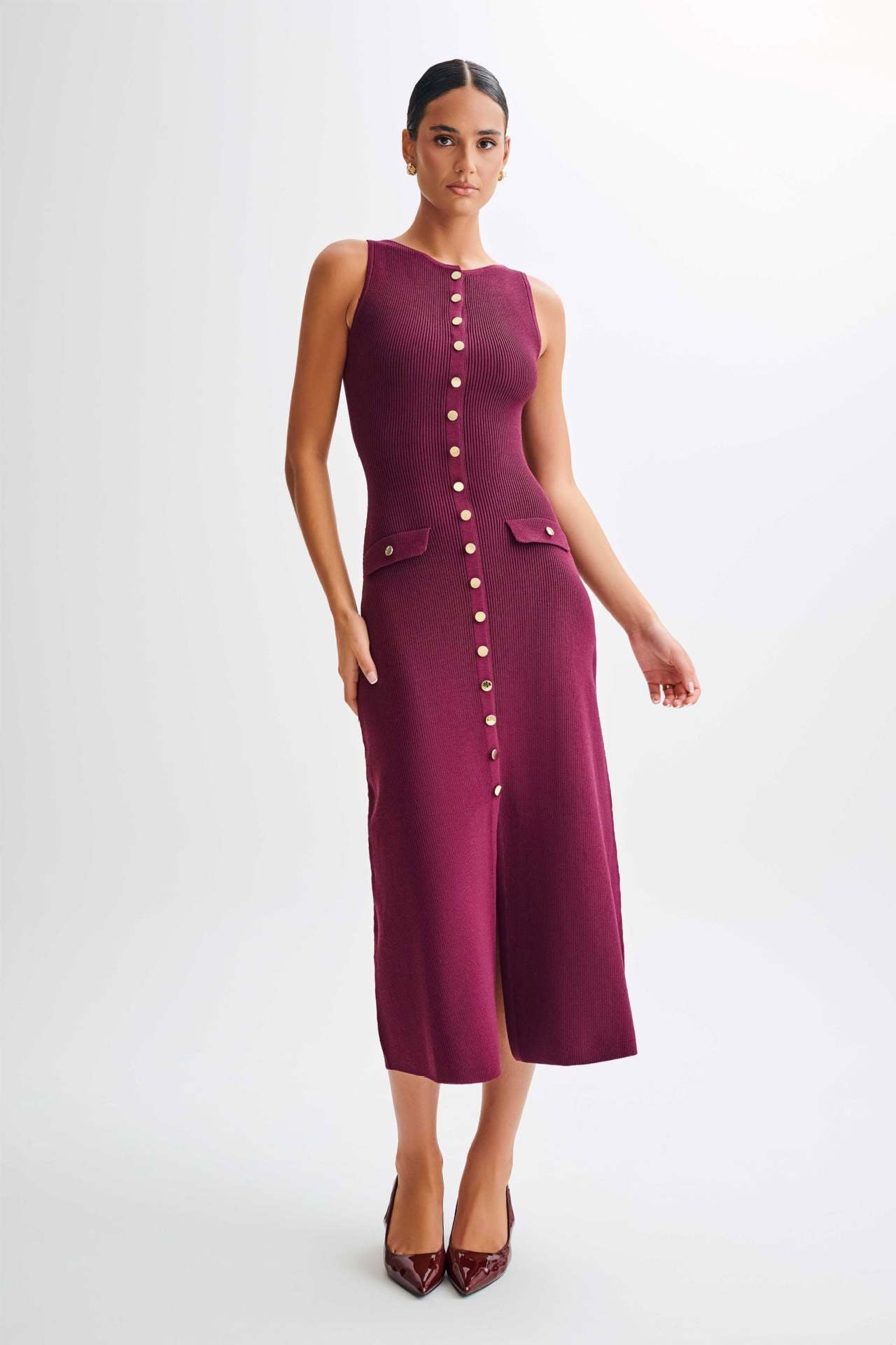 Sleeveless Ribbed Maxi Dress with Button-Down Front for Casual Outings