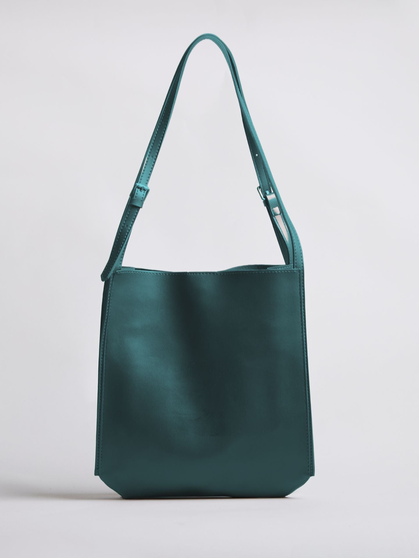 Vegan Leather Shoulder Bag Women UK – Daily Chic Design for Brunch, Smart Casual