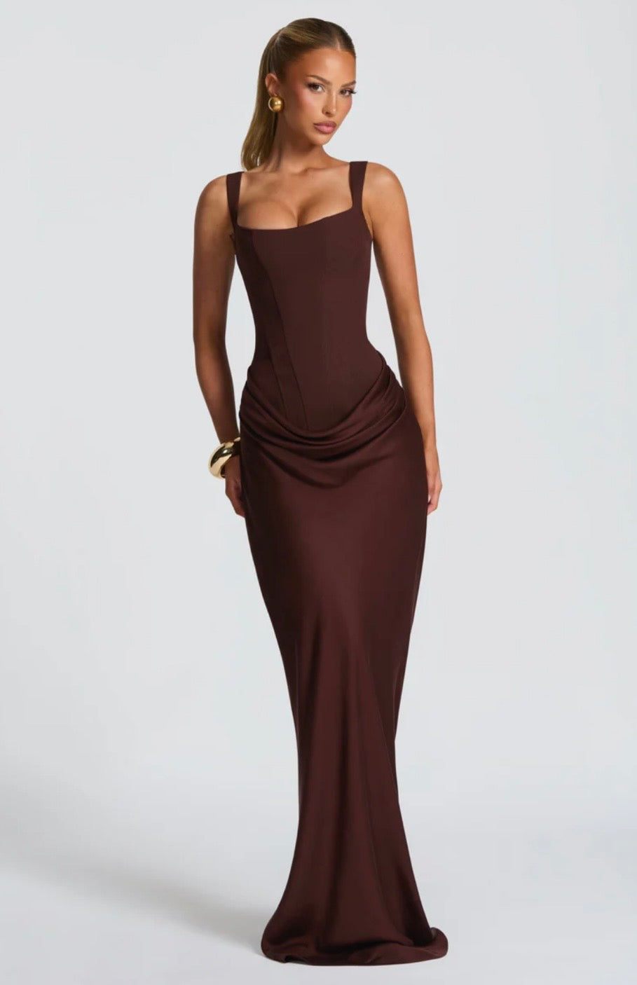 Lowered Waist Square Neck Crepe Maxi Dress for Formal Events