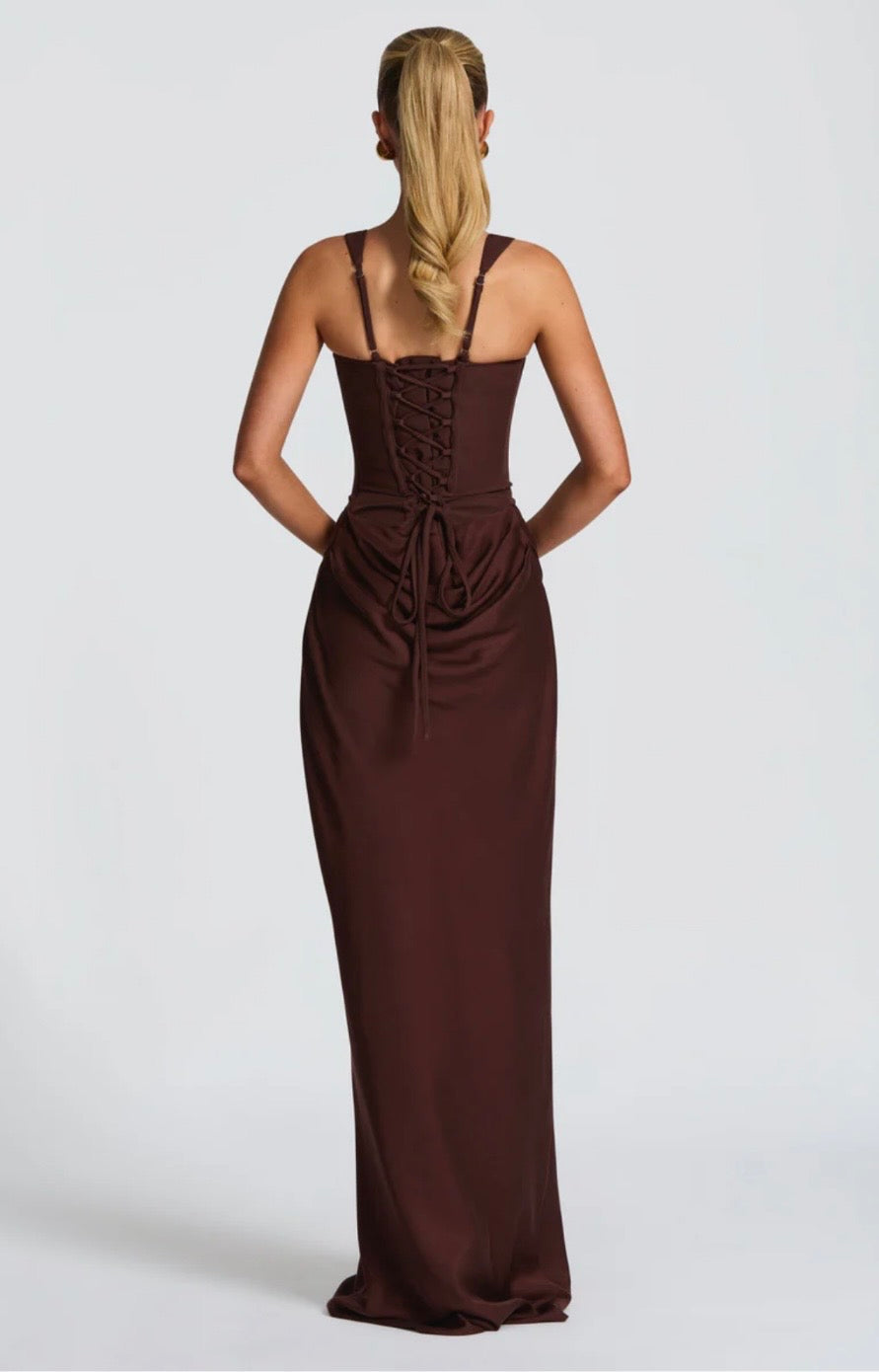 Lowered Waist Square Neck Crepe Maxi Dress for Formal Events