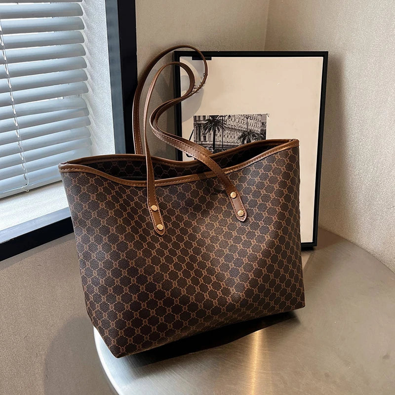 Leather Shoulder Bag UK – Everyday Use Accessory, Smart Casual & Office Wear