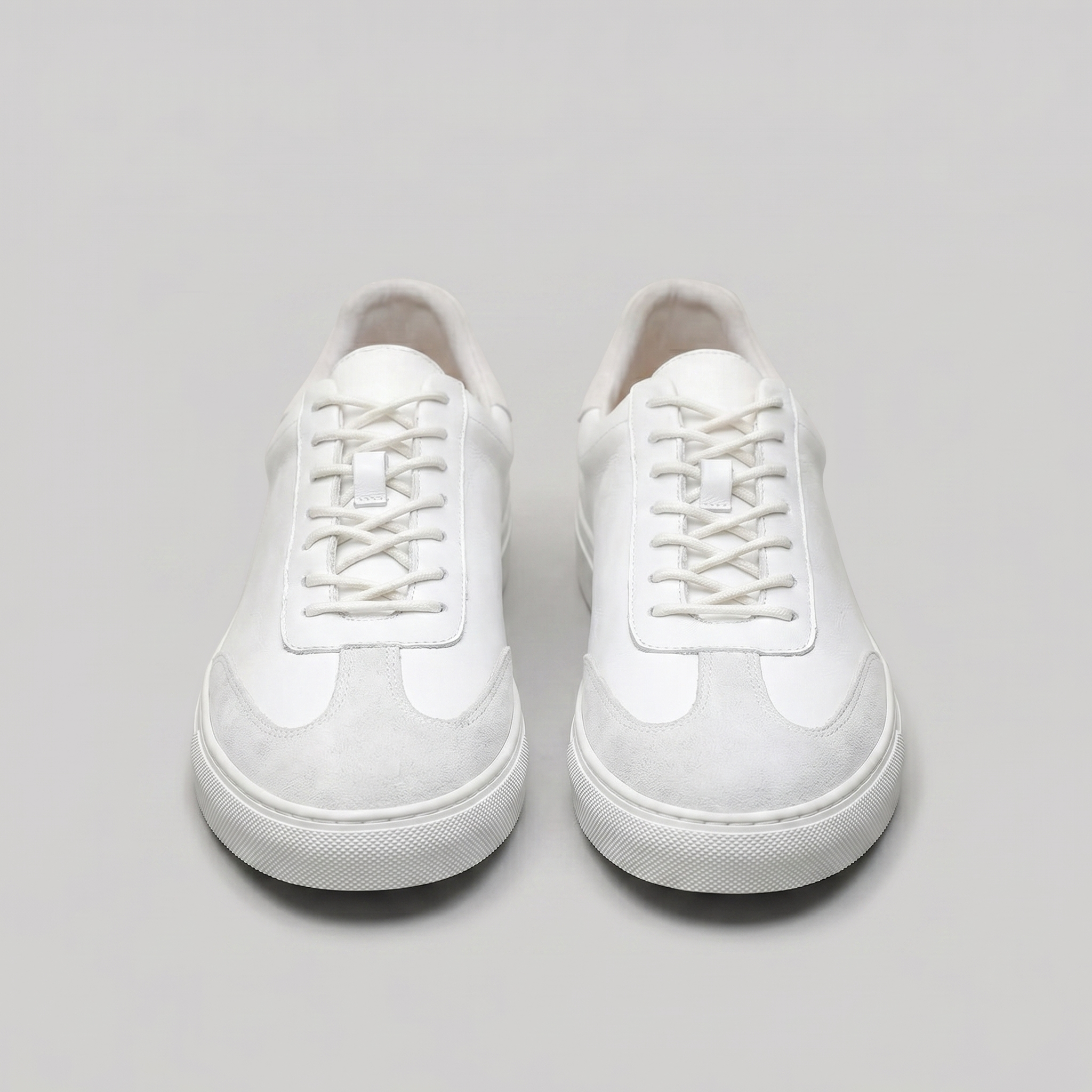 Low-Top Leather Sneakers for Men - Casual Footwear for Everyday Wear