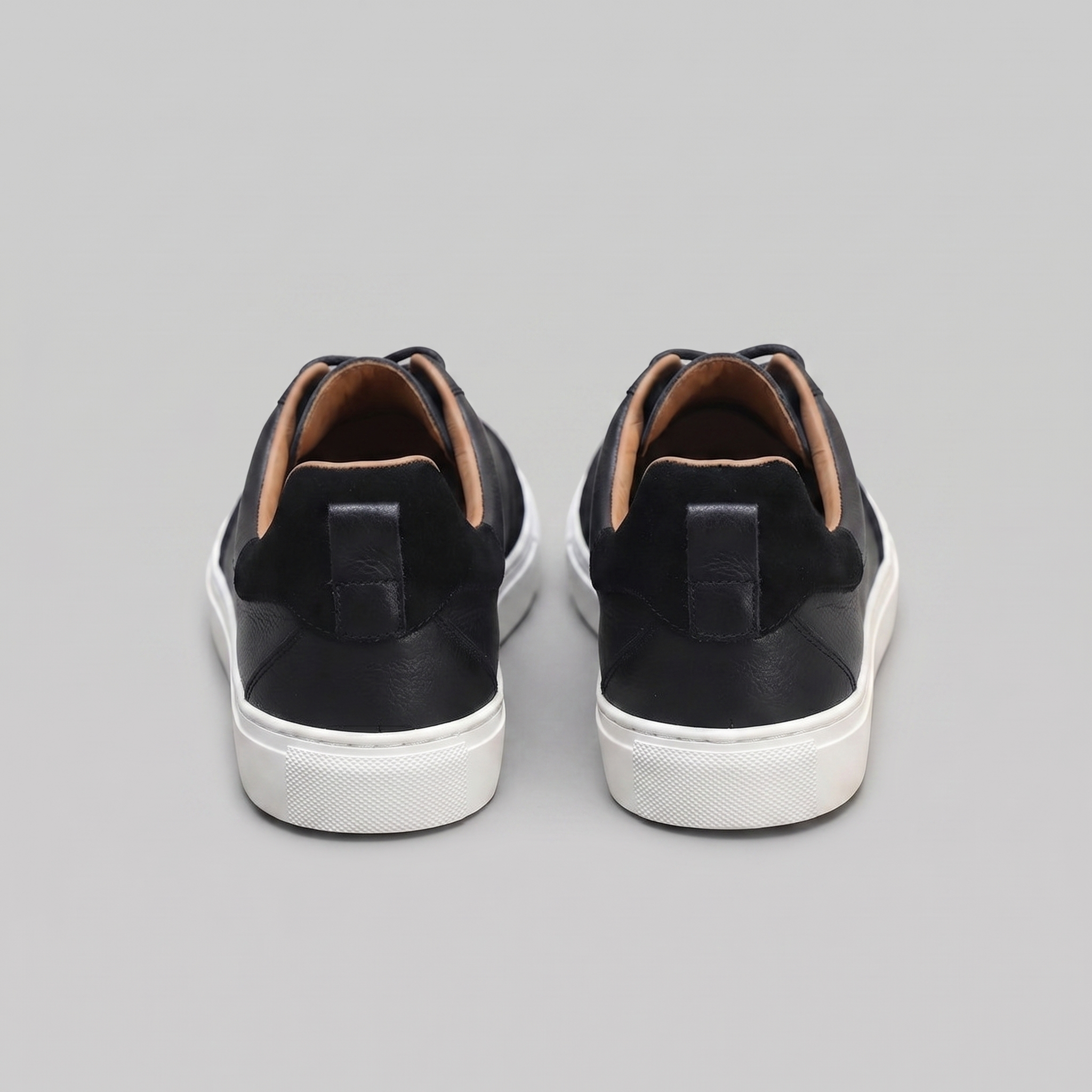 Low-Top Leather Sneakers for Men - Casual Footwear for Everyday Wear
