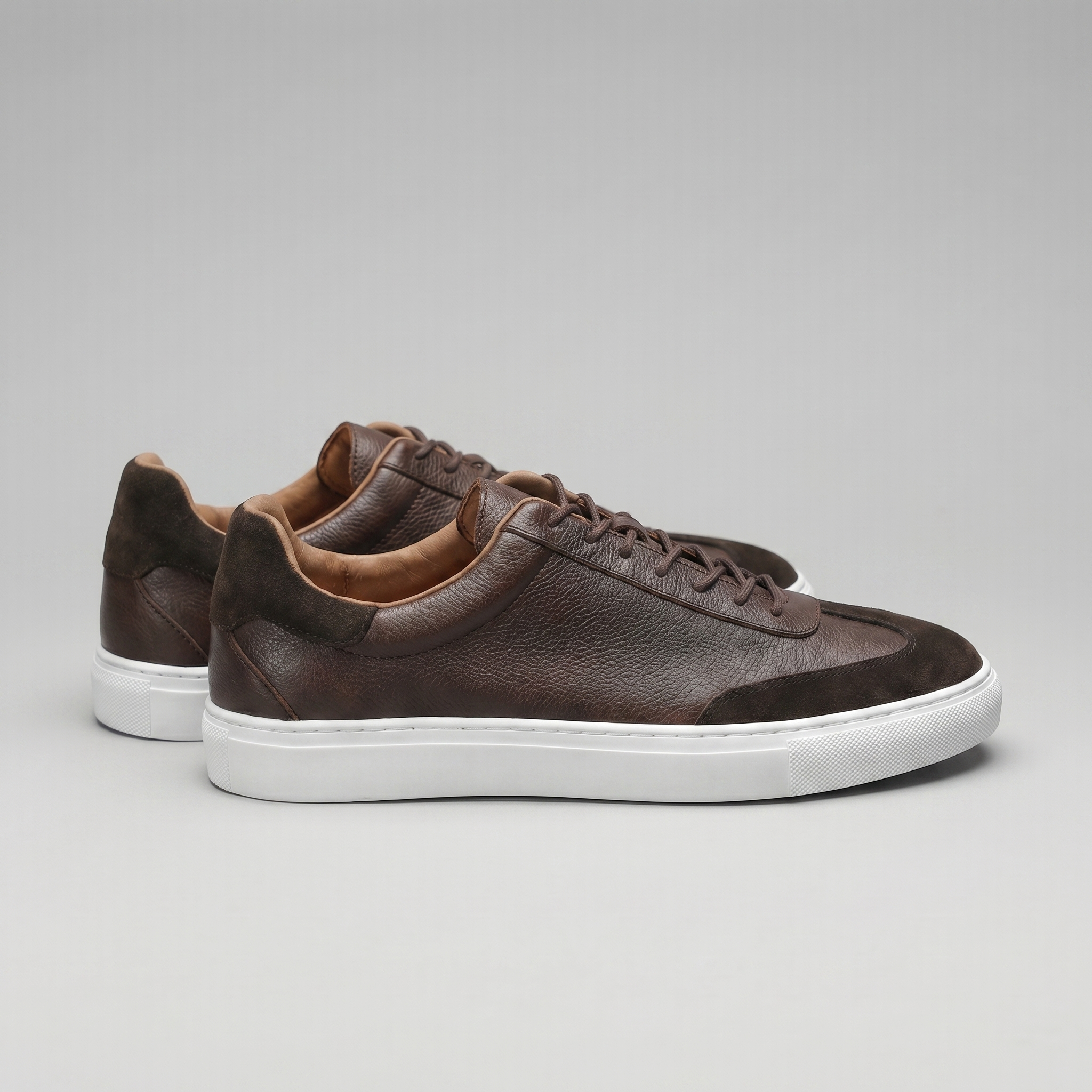 Low-Top Leather Sneakers for Men - Casual Footwear for Everyday Wear