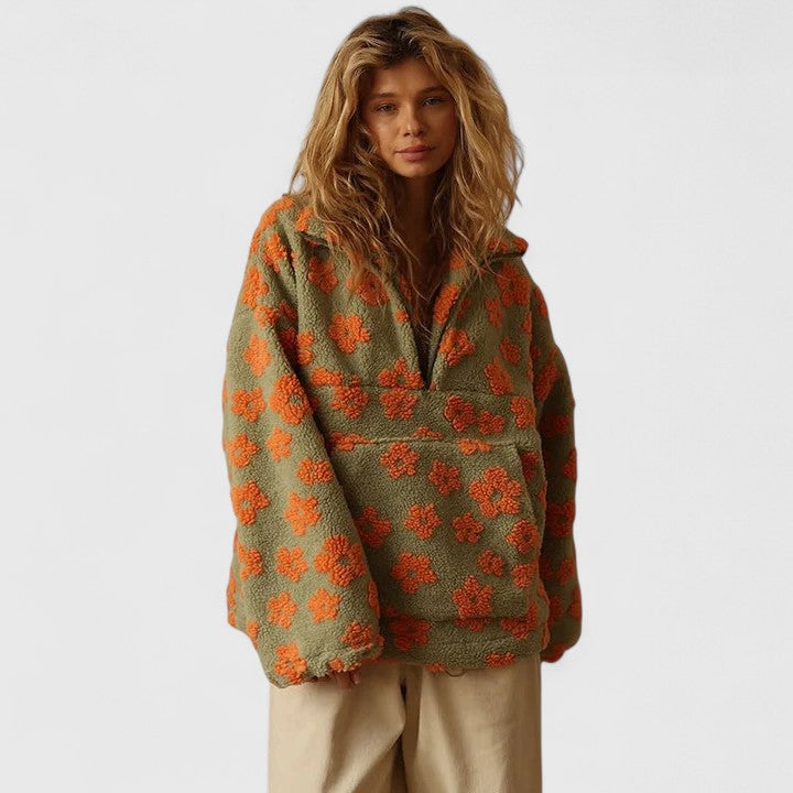 Sophisticated Women's Jumper in Soft Knit for Casual Wear