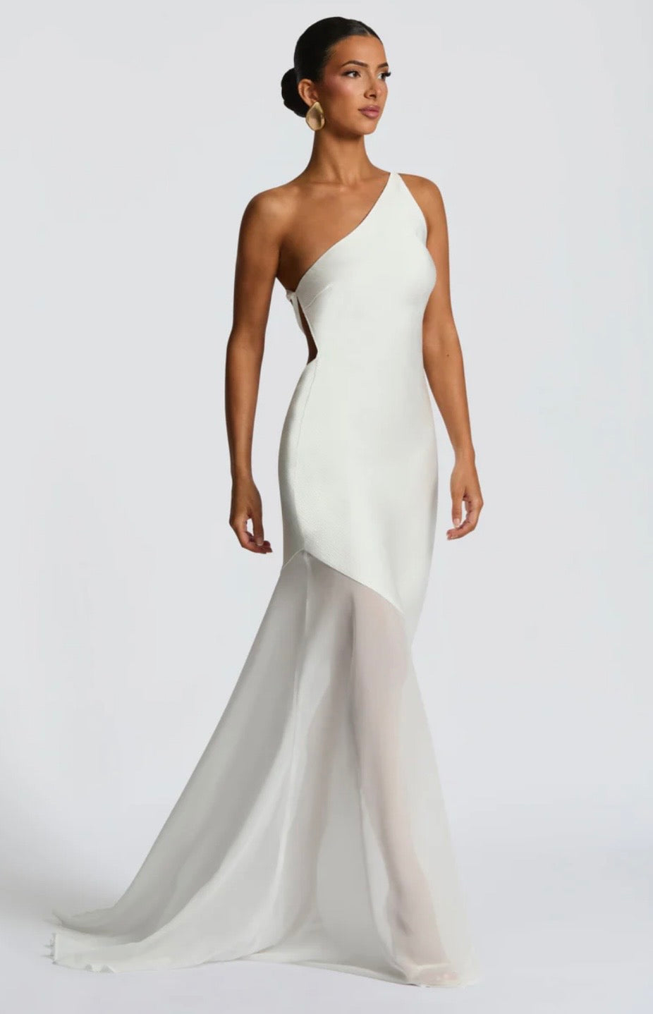 Maxi Dress with Bias-Cut Design | Layered Fluid Fabric for Evening Wear