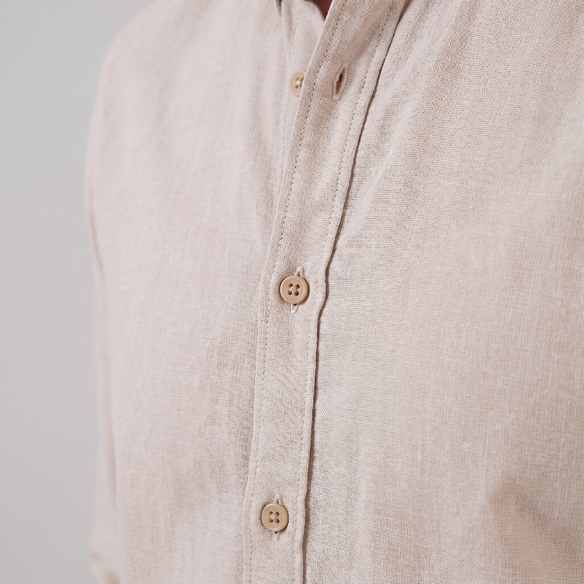 Men's Cotton Oxford Button-Down Dress Shirt for Formal and Casual Wear