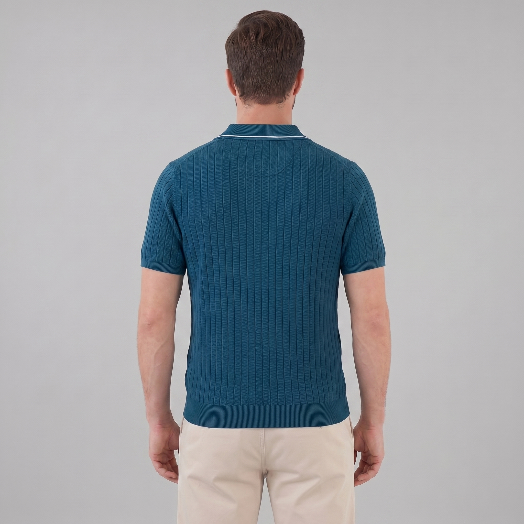 Men's Knit Polo Shirt - Contrast Collar, Casual Style for Everyday Wear
