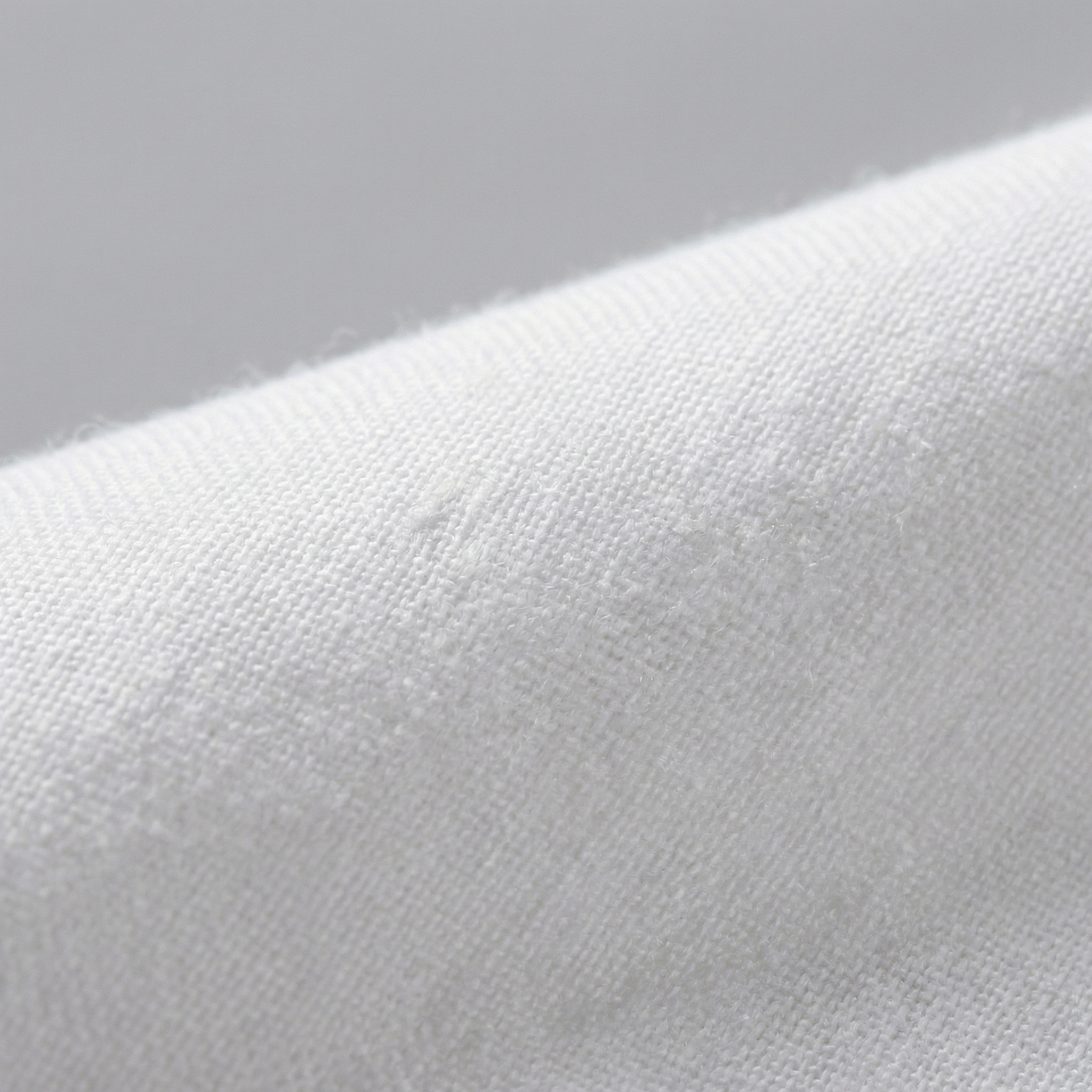 Men's Long Sleeve Cotton Dress Shirt for Formal and Business Wear