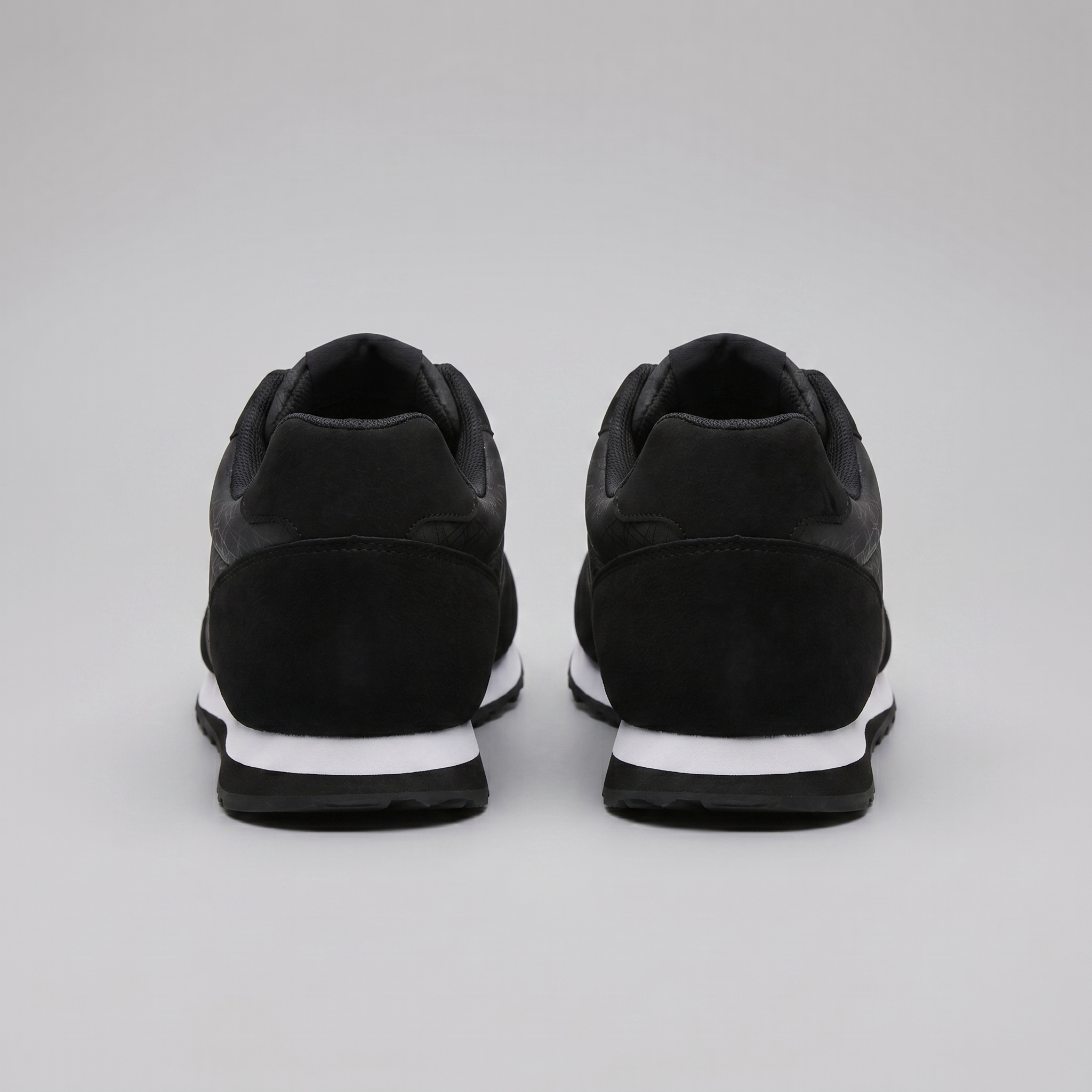 Men's Low-Top Sneakers with Patterned Design for Casual Wear