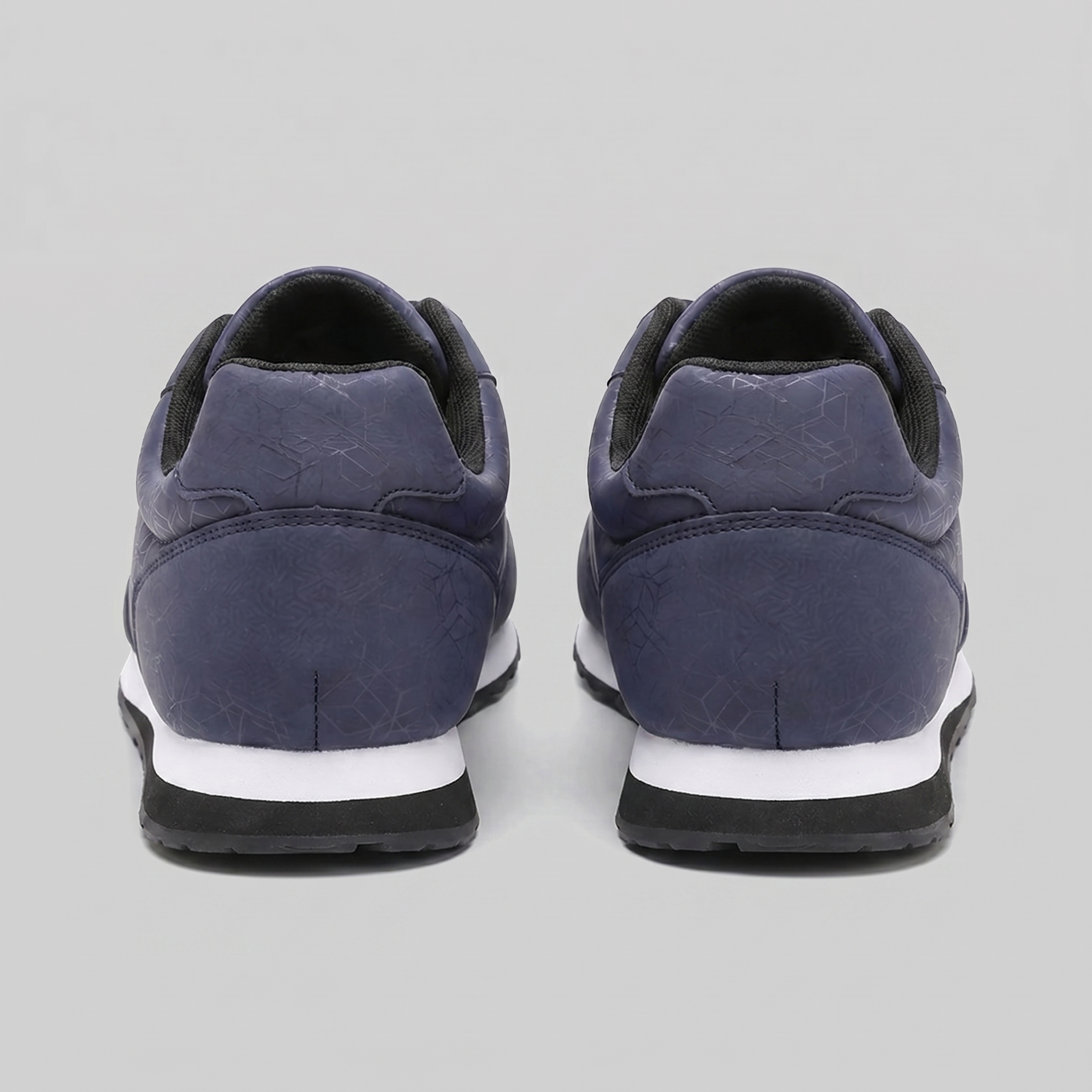 Men's Low-Top Sneakers with Patterned Design for Casual Wear