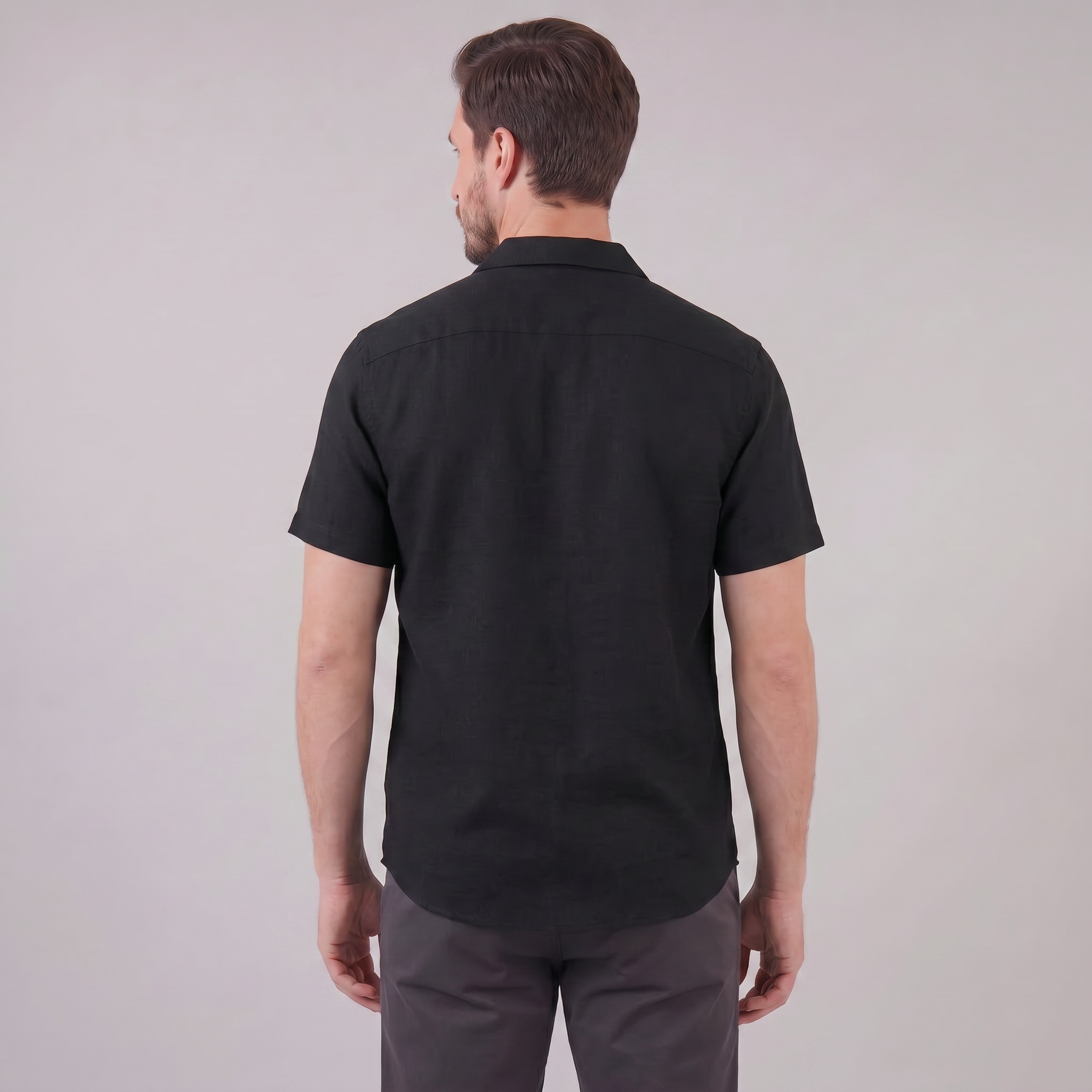 Men's Short-Sleeve Camp Collar Shirt - Lightweight Cotton for Casual Wear