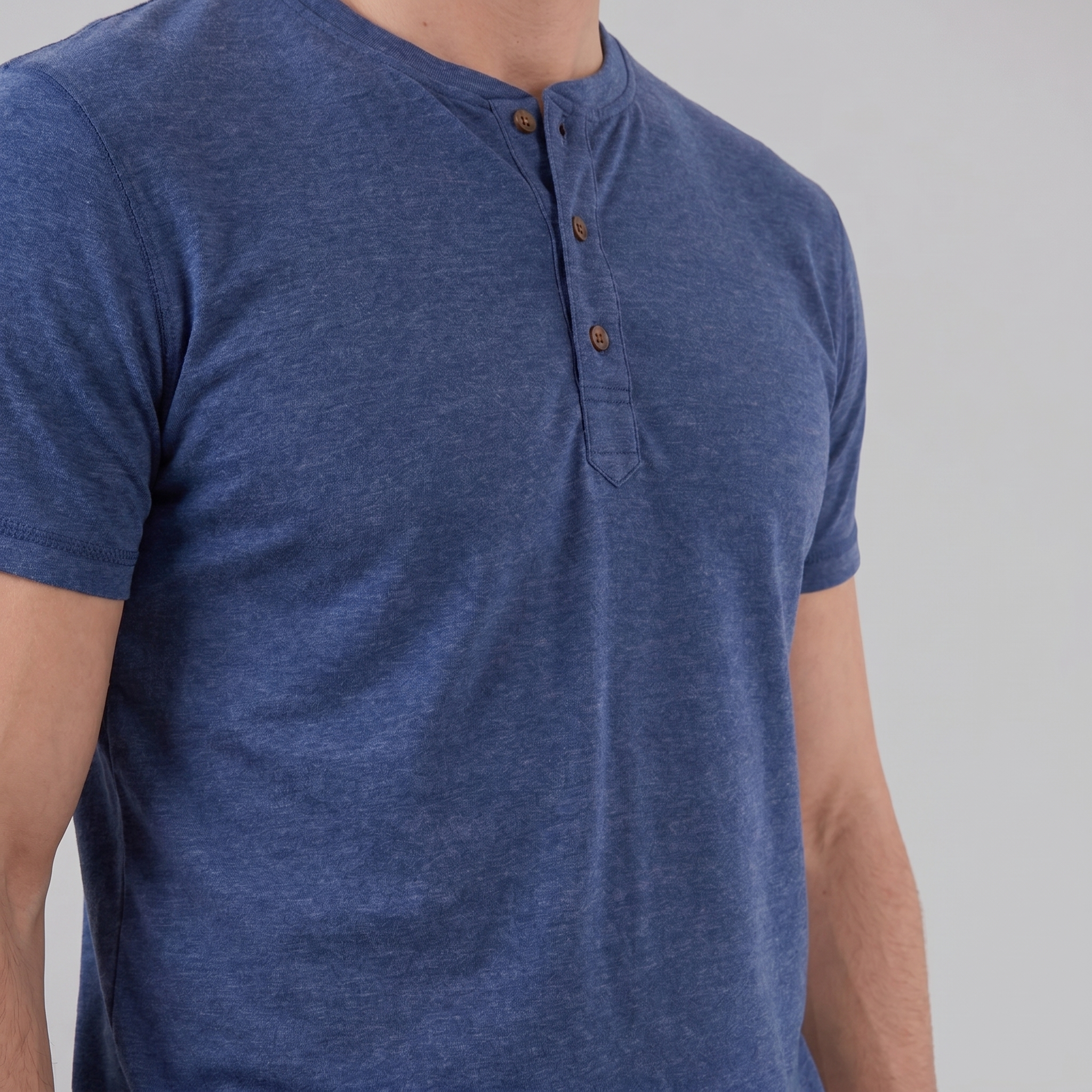 Men's Short Sleeve Cotton Henley Shirt for Casual Wear and Everyday Comfort