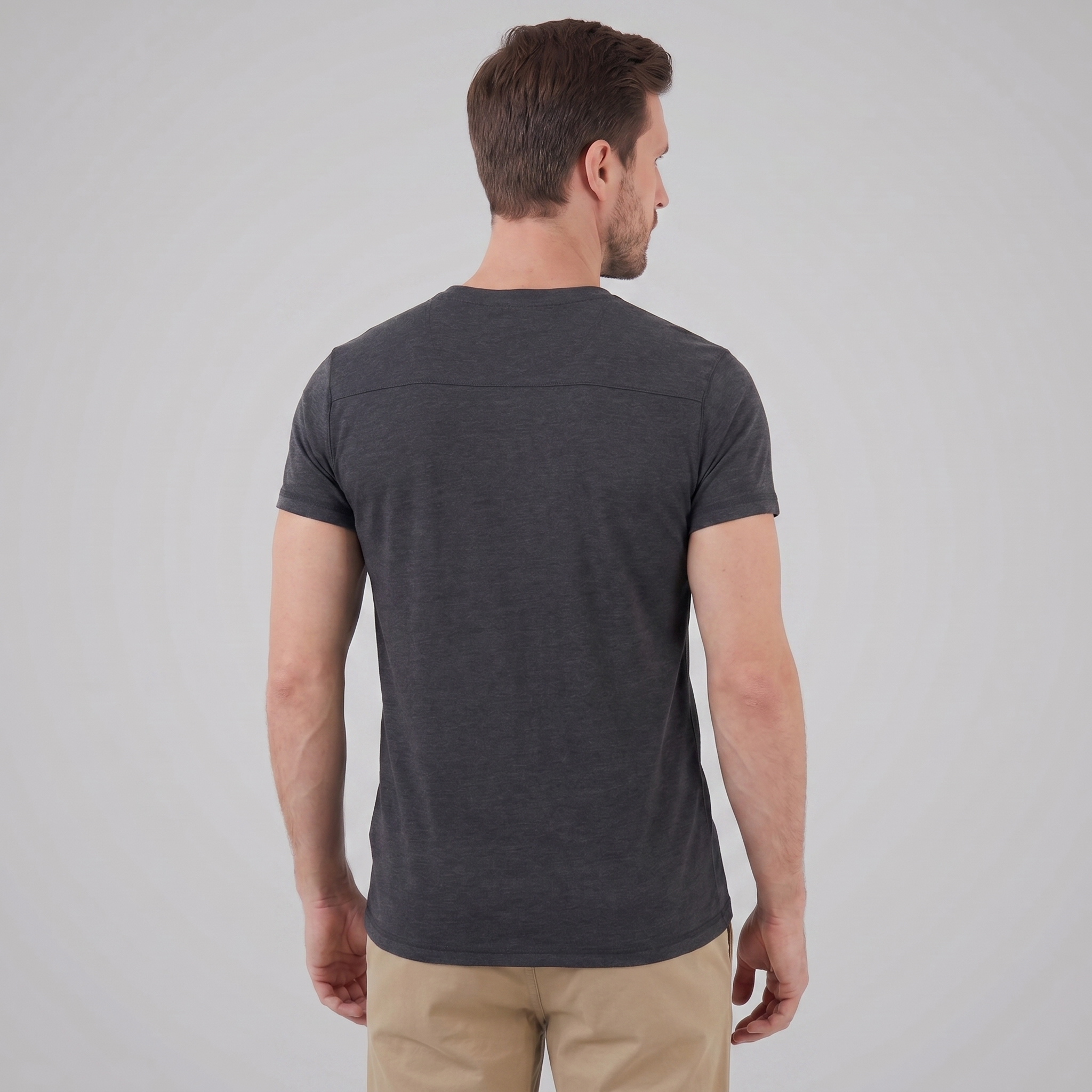 Men's Short Sleeve Cotton Henley Shirt for Casual Wear and Everyday Comfort
