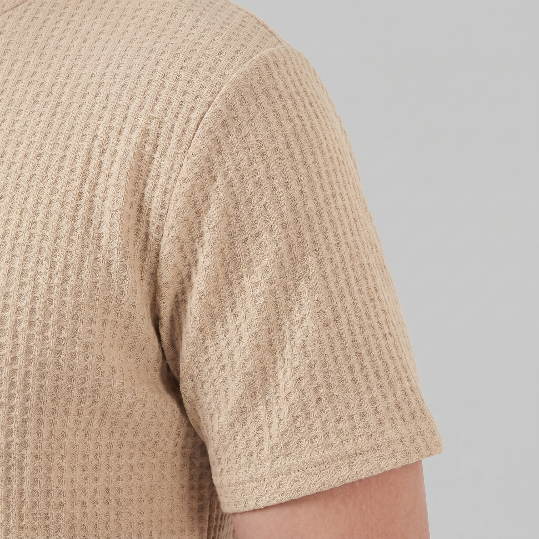 Men's Structured Cotton T-Shirt for Summer Casual Wear