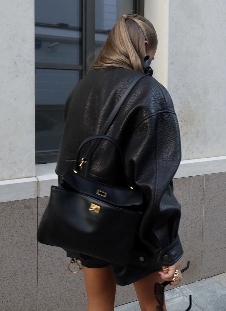 Chic Crossbody Bag UK – Adjustable Strap Handbag, Smart Casual Office Wear Evening