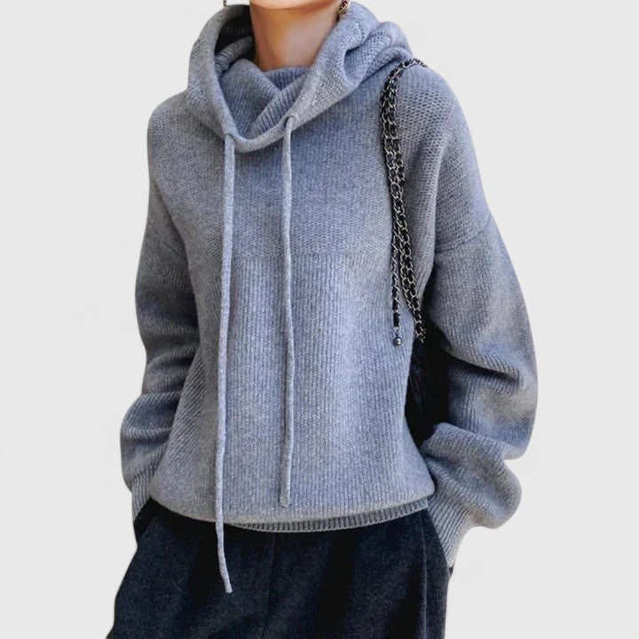 Comfortable Roll Neck Jumper in Soft Tin Knit for Casual Wear