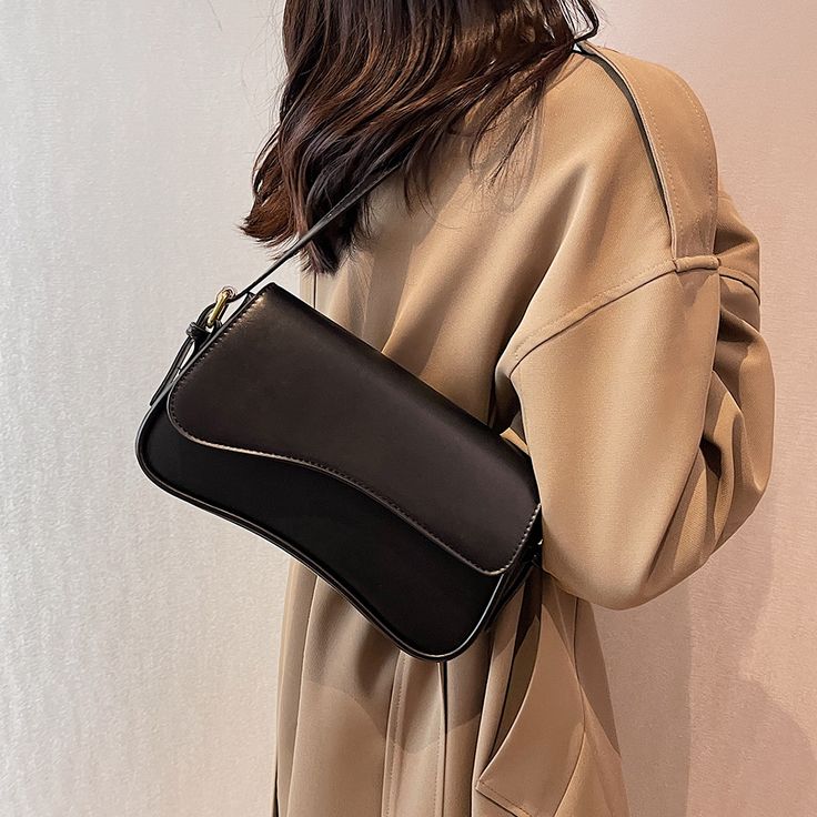Black Faux Leather Shoulder Bag Women UK – Stylish Handbag for Workwear & Smart Casual