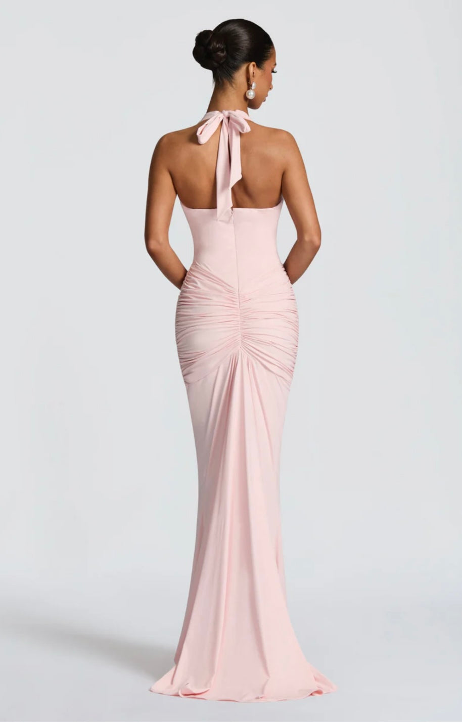 Ruched Bodycon Maxi Dress with Plunging Halter Neck for Evening Events