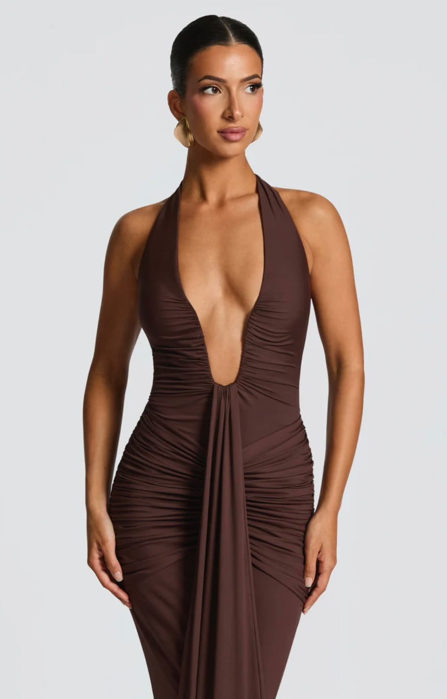 Ruched Bodycon Maxi Dress with Plunging Halter Neck for Evening Events