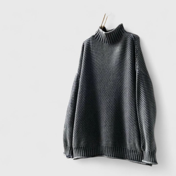 Sophisticated Women's Jumper in Soft Knit for Casual or Office Wear
