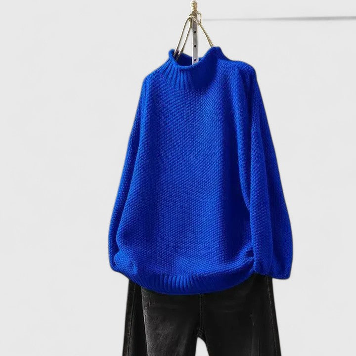 Sophisticated Women's Jumper in Soft Knit for Casual or Office Wear