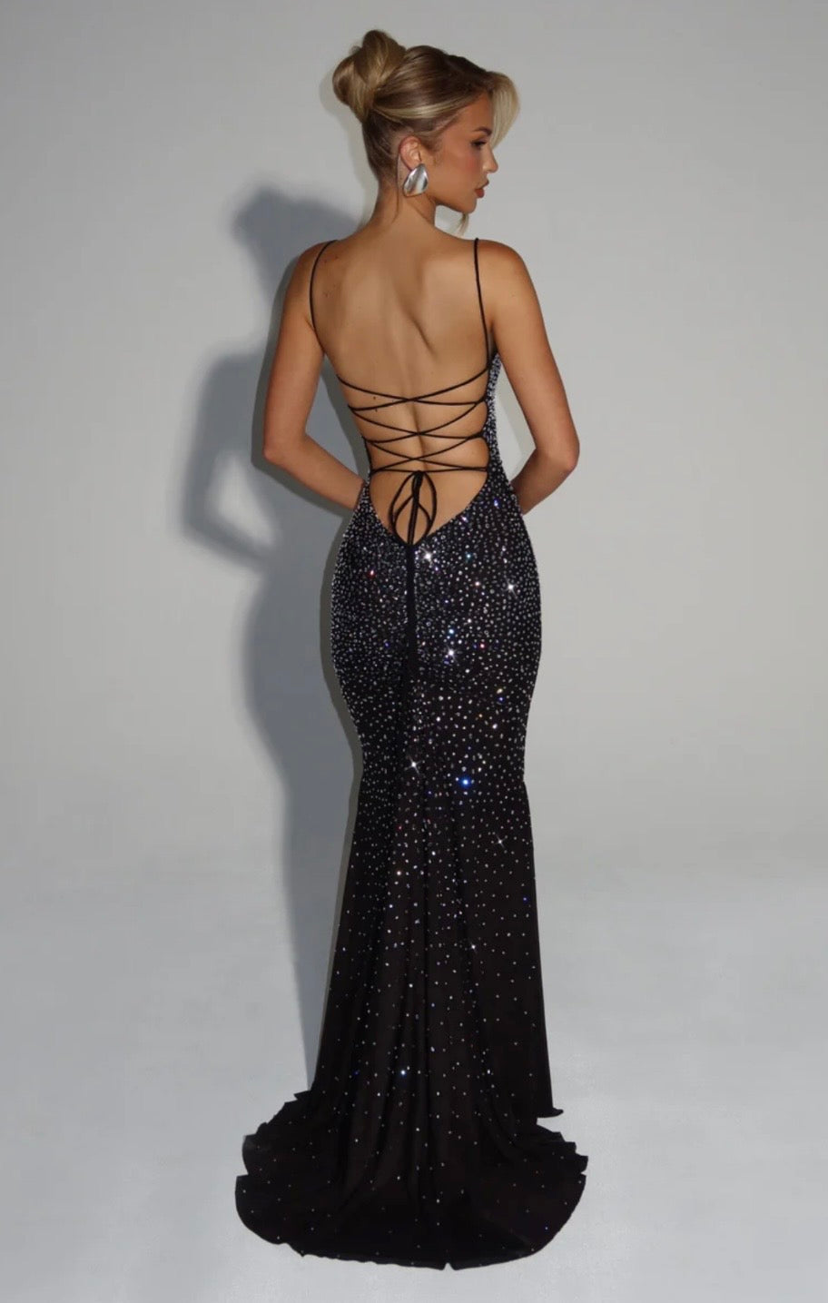 Sculpted Bodice Shimmer Maxi Dress for Formal Events and Special Occasions
