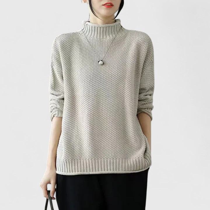 Sophisticated Women's Jumper in Soft Knit for Casual or Office Wear