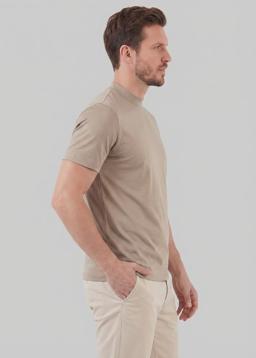Shiny Men's Crewneck T-Shirt - Lightweight Fabric for Casual Wear