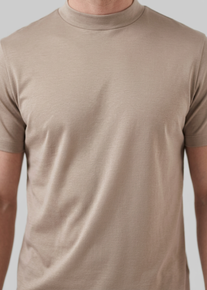 Shiny Men's Crewneck T-Shirt - Lightweight Fabric for Casual Wear
