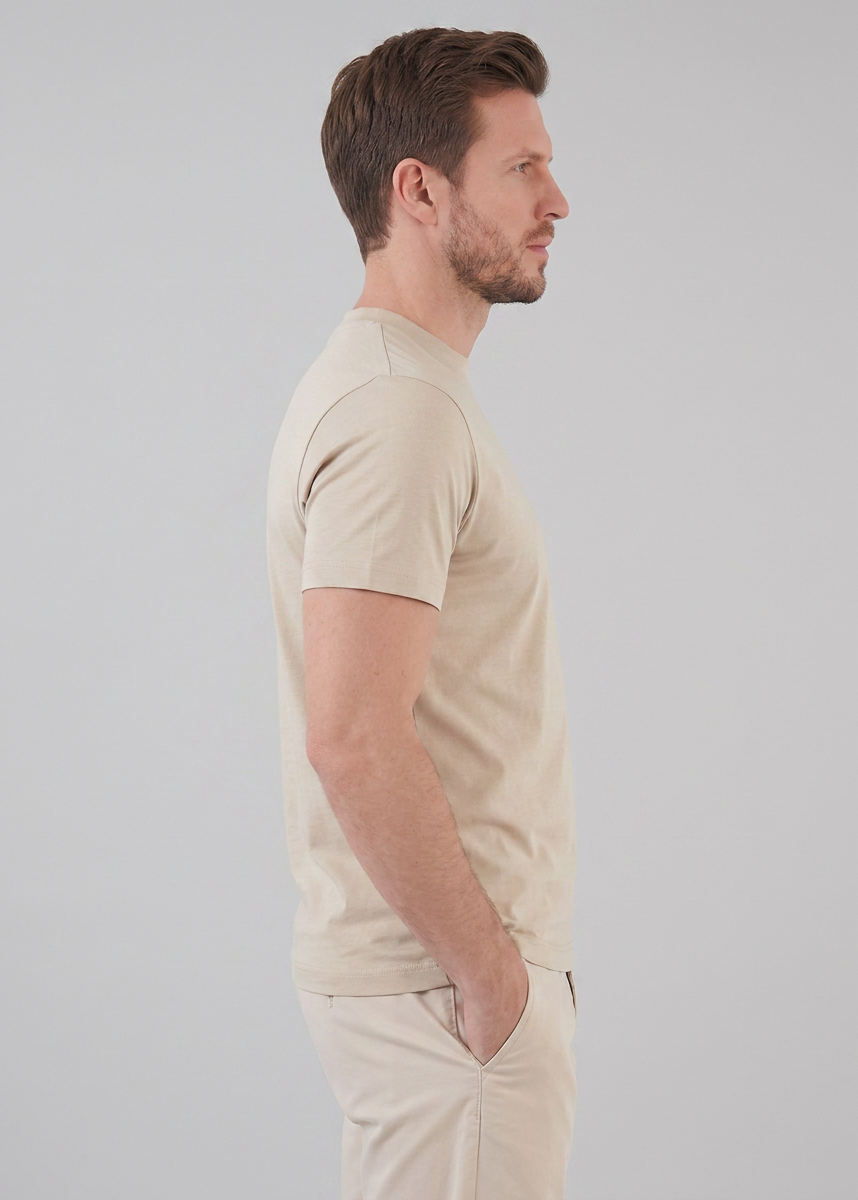 Shiny Men's Crewneck T-Shirt - Lightweight Fabric for Casual Wear