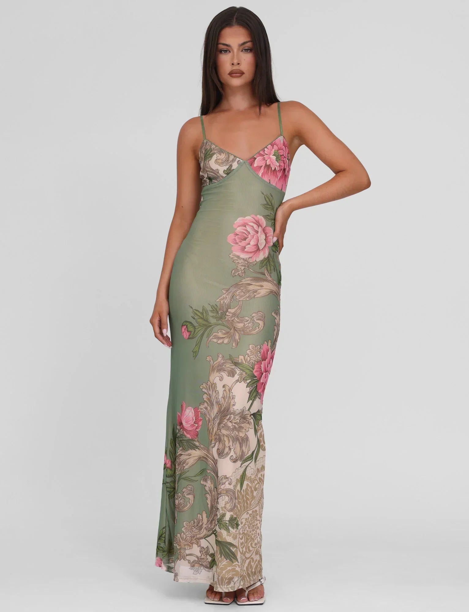 Rose Stripe Maxi Dress | Sleeveless Flowing Design for Casual Wear