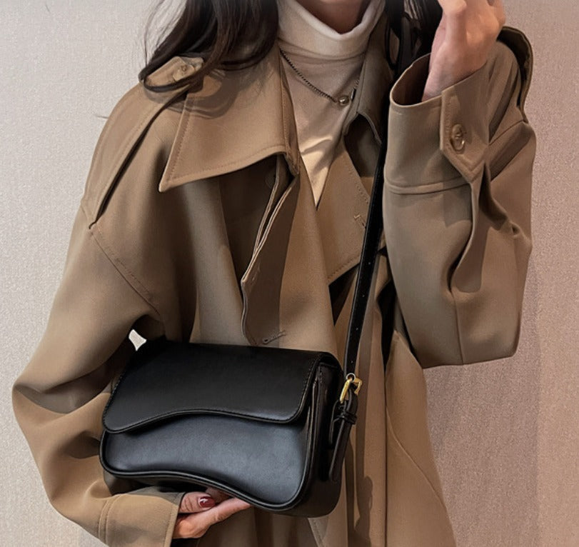 Vegan Leather Shoulder Bag Women UK – Crescent Design for Brunch, Smart Casual