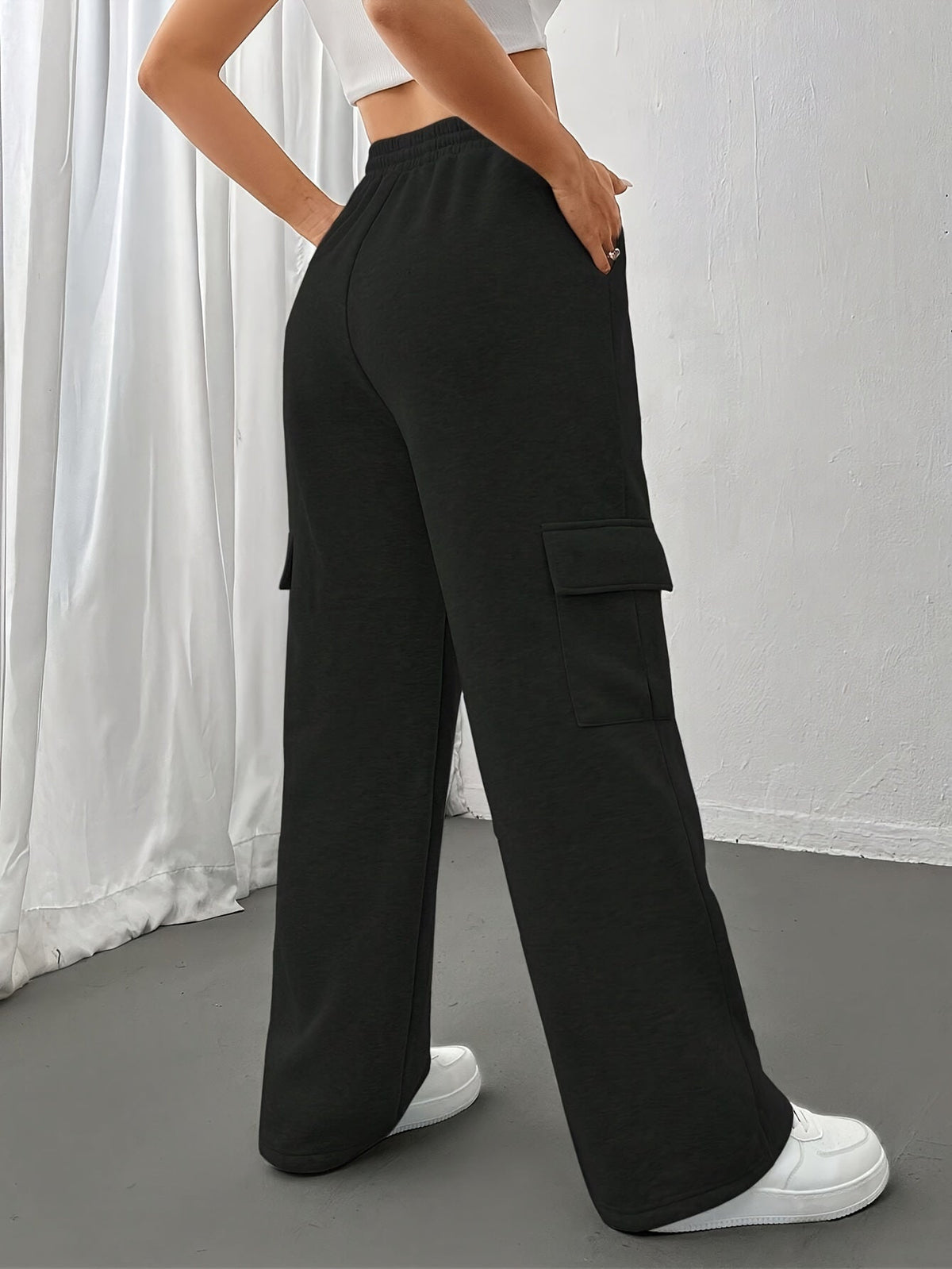 Relaxed Cargo Sweatpants for Women | Soft Cotton Blend | Casual Comfort Wear