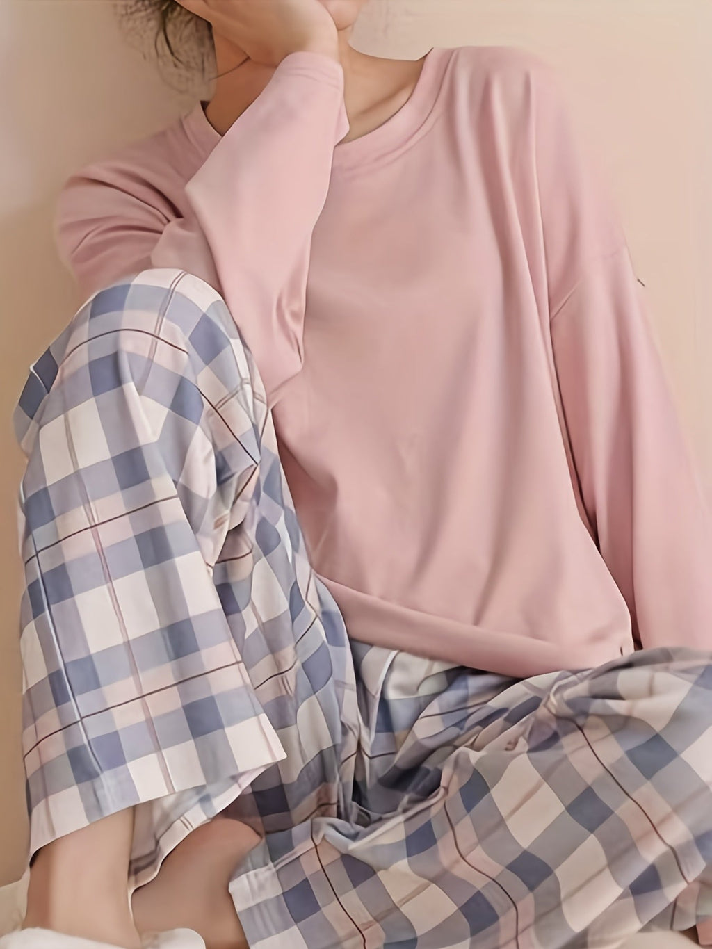 Relaxed Plaid Two-Piece Set | Soft Fabric | Casual Loungewear Outfit